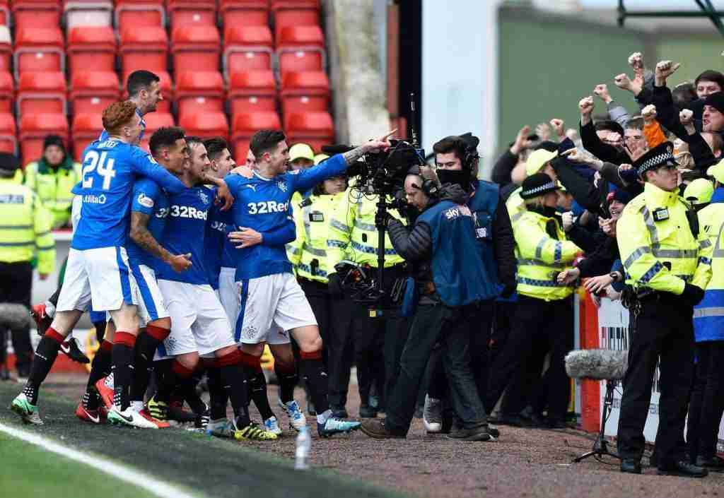 wilson and his team mates salute the travelling rangers support 39370841685 o